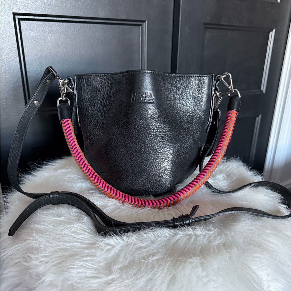 Mecha Mendez Black/Hypnotic Bucket Bag